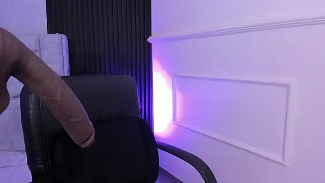 daniiphoeniixx online show from February 22, 3:09 am