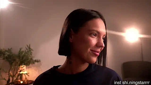 alittlestarrr online show from February 13, 6:52 pm