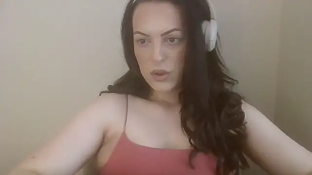 Gigi-Honey online show from June 20, 10:42 am