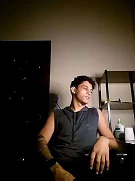 Snapshot of MALIK-PARVATI chatting on April 4, 3:57 am MALIK-PARVATI online show from April 4, 3:57 am