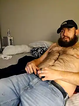 Snapshot of StruggleSnuggles chatting on January 6, 4:04 am StruggleSnuggles online show from January 6, 4:04 am