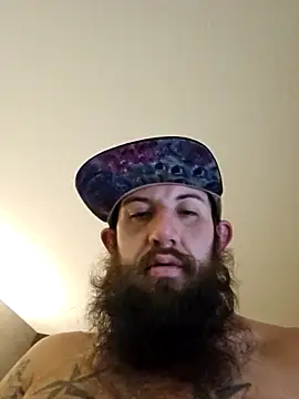 Snapshot of StruggleSnuggles chatting on December 18, 3:55 am StruggleSnuggles online show from December 18, 3:55 am