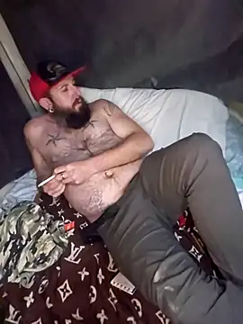 Snapshot of StruggleSnuggles chatting on February 25, 6:47 am StruggleSnuggles online show from February 25, 6:47 am