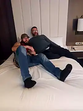 Snapshot of StruggleSnuggles chatting on January 21, 3:04 am StruggleSnuggles online show from January 21, 3:04 am