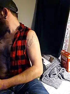 Snapshot of StruggleSnuggles chatting on February 16, 6:32 am StruggleSnuggles online show from February 16, 6:32 am