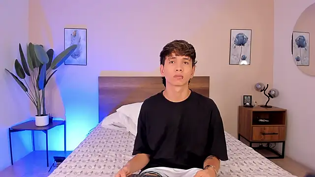 Brian-Ausslos online show from November 30, 4:35 am