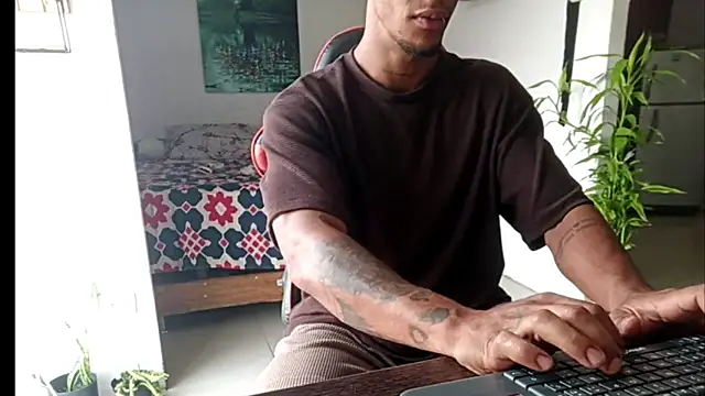 Snapshot of Adam_Valenciia chatting on June 9, 3:46 pm Adam Valenciia online show from June 9, 3:46 pm