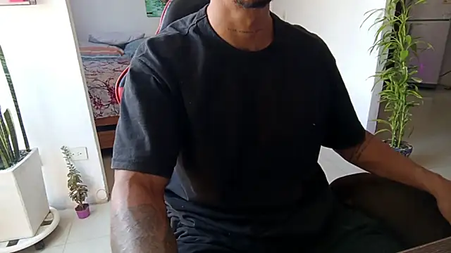 Adam Valenciia online show from March 14, 3:40 pm