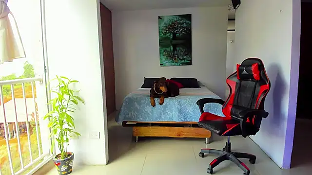 Adam Valenciia online show from October 14, 4:40 pm