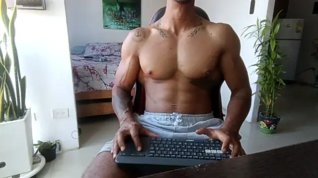 Snapshot of Adam_Valenciia chatting on May 5, 2:42 pm Adam Valenciia online show from May 5, 2:42 pm