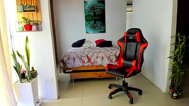 Adam Valenciia online show from November 6, 4:22 pm