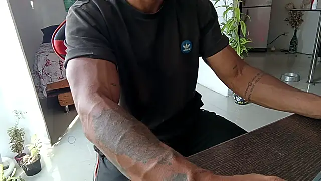 Adam Valenciia online show from February 12, 9:14 pm