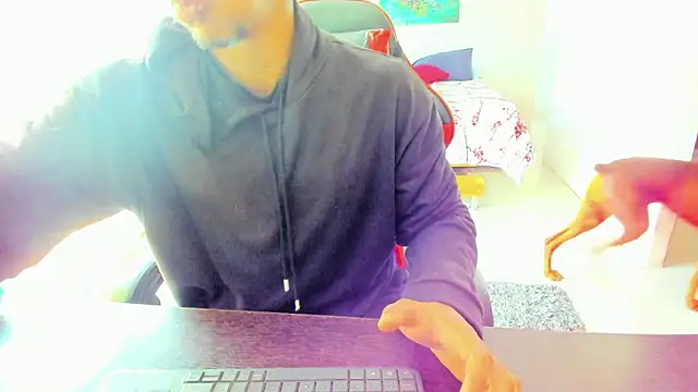 Adam Valenciia online show from October 9, 5:35 pm