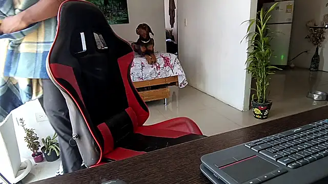 Adam Valenciia online show from February 26, 4:40 pm