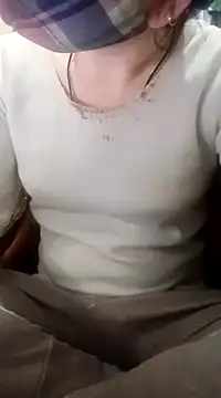 Snapshot of Aarju-30 chatting on February 7, 4:37 am Aarju-30 online show from February 7, 4:37 am