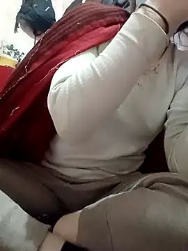 Snapshot of Aarju-30 chatting on February 2, 4:48 am Aarju-30 online show from February 2, 4:48 am