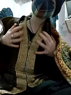 Snapshot of Aarju-30 chatting on January 19, 4:25 pm Aarju-30 online show from January 19, 4:25 pm