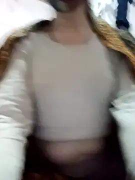 Snapshot of Aarju-30 chatting on January 18, 3:49 pm Aarju-30 online show from January 18, 3:49 pm