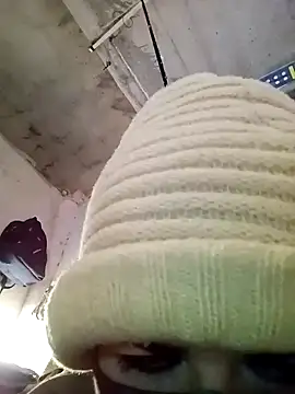 Snapshot of Aarju-30 chatting on January 21, 11:03 am Aarju-30 online show from January 21, 11:03 am