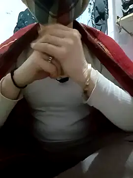 Snapshot of Aarju-30 chatting on February 1, 1:55 am Aarju-30 online show from February 1, 1:55 am