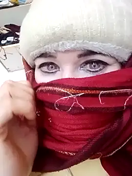 Snapshot of Aarju-30 chatting on January 29, 7:57 am Aarju-30 online show from January 29, 7:57 am