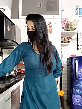 Best-Couple online show from February 11, 3:50 am