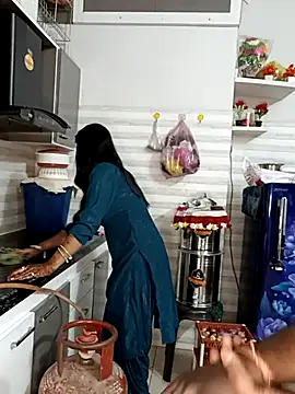 Best-Couple online show from March 18, 9:12 am