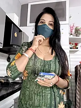 Snapshot of Best-Couple chatting on November 27, 3:18 am Best-Couple online show from November 27, 3:18 am