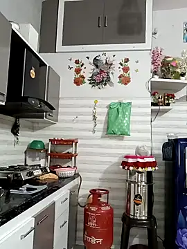 Best-Couple online show from February 19, 3:58 am