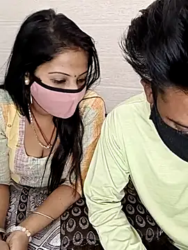 Best-Couple online show from March 8, 8:33 am