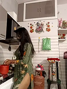 Snapshot of Best-Couple chatting on November 5, 3:09 am Best-Couple online show from November 5, 3:09 am