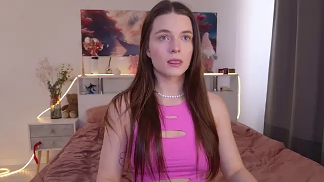 Nellie Medina online show from May 8, 1:48 pm
