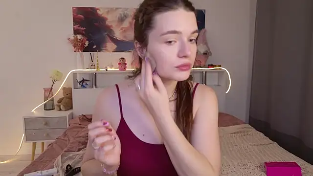 Nellie Medina online show from July 7, 6:33 pm