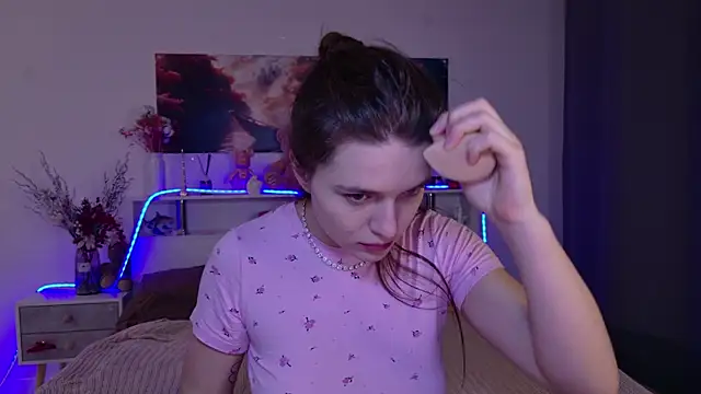 Snapshot of Nellie_Medina chatting on February 15, 3:22 pm Nellie Medina online show from February 15, 3:22 pm