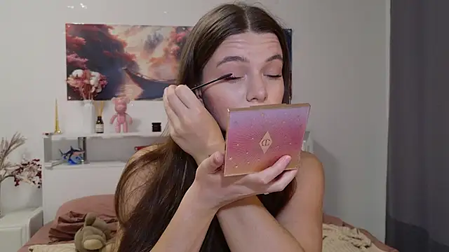 Nellie Medina online show from October 6, 9:48 pm