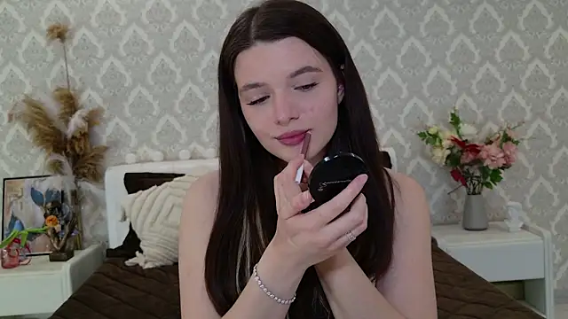 Nellie Medina online show from March 12, 3:24 am