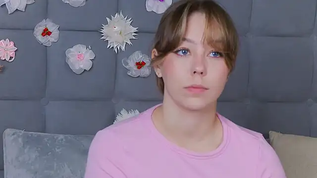 TheEmma online show from October 5, 7:10 am