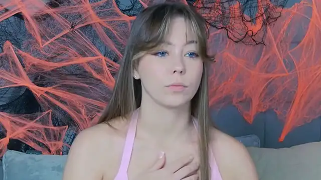 TheEmma online show from October 30, 8:01 am