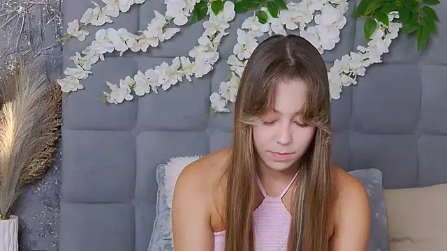 TheEmma online show from December 1, 10:27 am