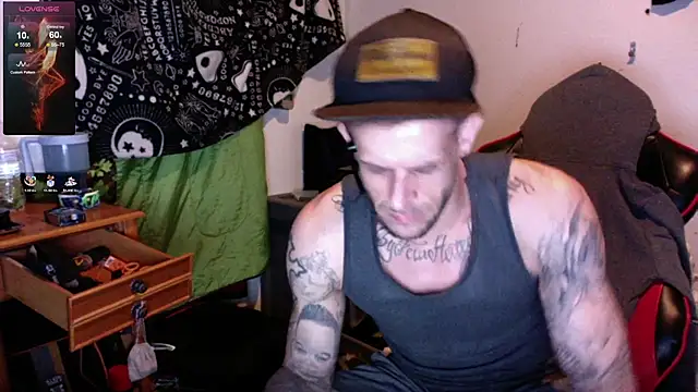 Snapshot of JamesMichael88 chatting on March 11, 6:52 pm JamesMichael88 online show from March 11, 6:52 pm