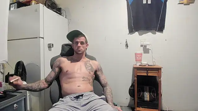 Snapshot of JamesMichael88 chatting on March 16, 11:26 pm JamesMichael88 online show from March 16, 11:26 pm