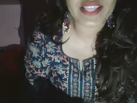 Hot-shanvi online show from March 8, 4:43 pm