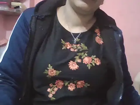 Hot-shanvi online show from December 21, 1:41 am