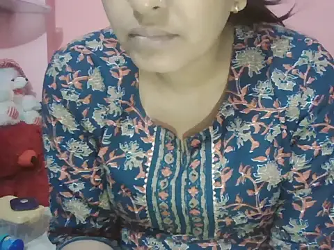 Snapshot of Hot-shanvi chatting on November 10, 2:05 am Hot-shanvi online show from November 10, 2:05 am