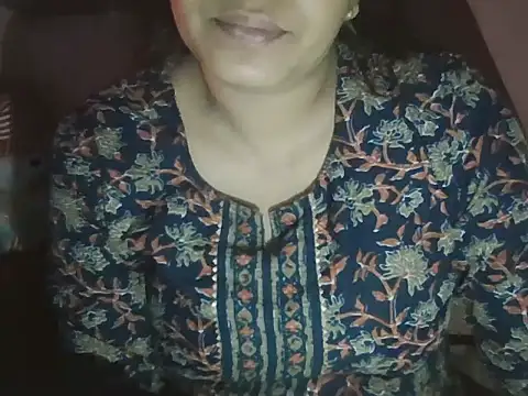 Snapshot of Hot-shanvi chatting on October 24, 11:48 pm Hot-shanvi online show from October 24, 11:48 pm