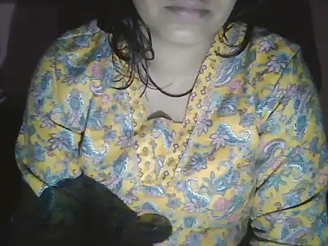 Hot-shanvi online show from February 17, 11:13 pm