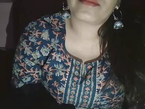 Hot-shanvi online show from April 10, 5:09 pm