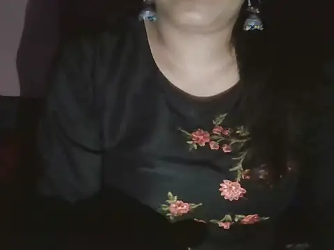 Hot-shanvi online show from May 21, 5:10 pm