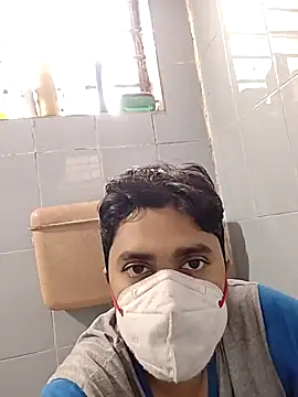 Snapshot of Whitehouse01 chatting on January 7, 4:18 am Whitehouse01 online show from January 7, 4:18 am