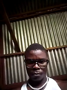 Snapshot of vhakhadzi chatting on March 5, 11:06 am vhakhadzi online show from March 5, 11:06 am